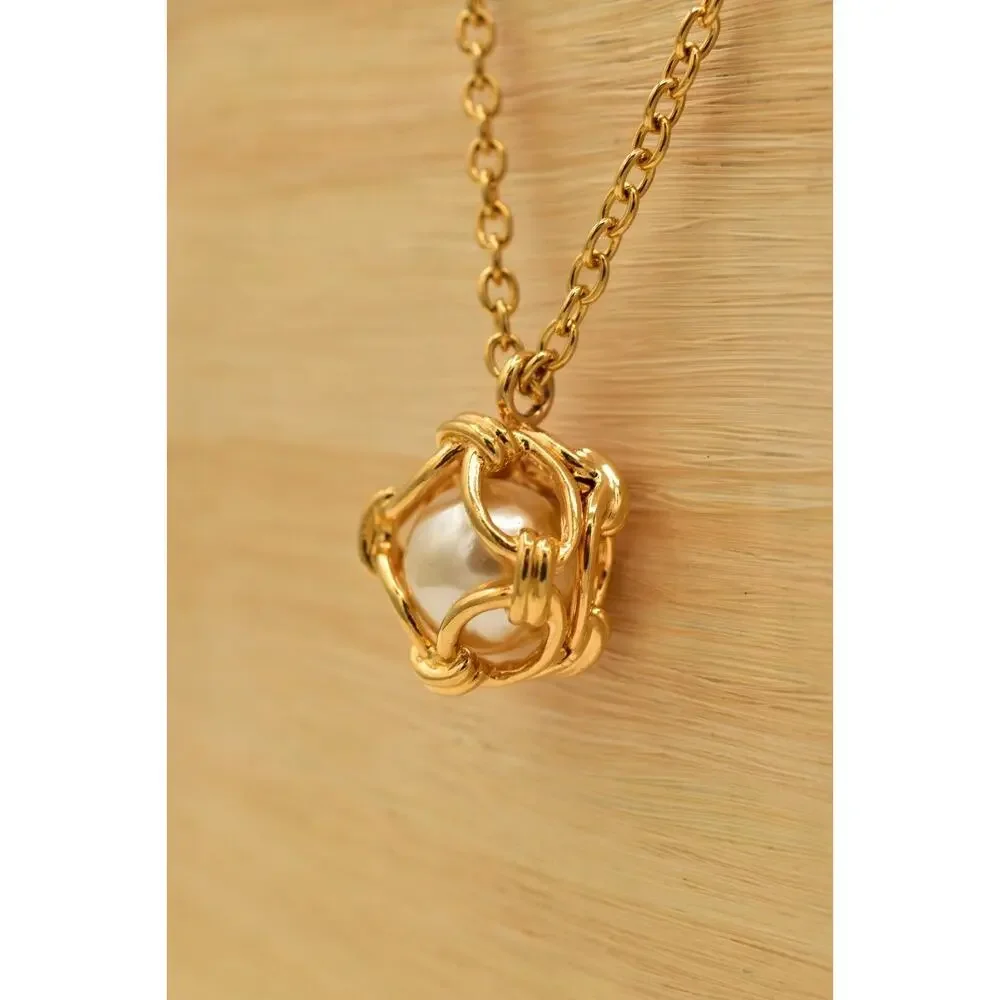 Joan Rivers Vintage Caged Pearl Pendant Necklace Gold Tone Chunky Signed BinBJ